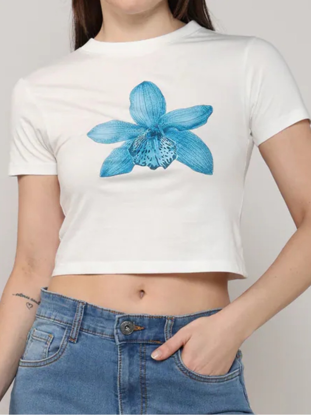 🌴 SHEIN Blue Orchid Graphic Crop Tee Size L New Without Tags